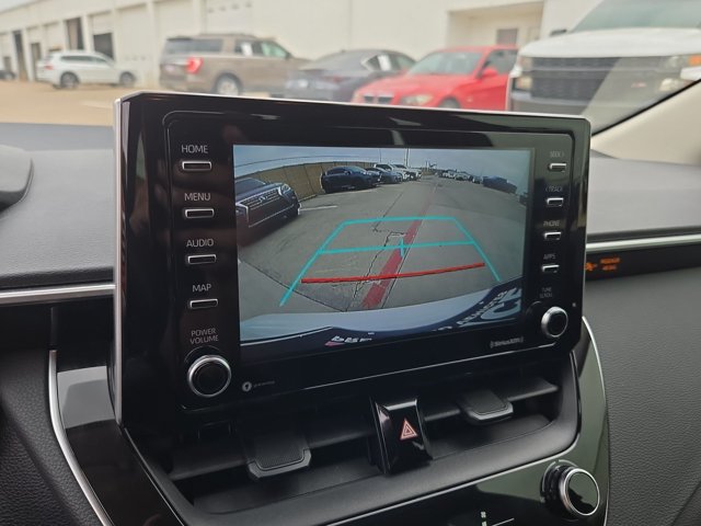 Used 2021 Toyota Corolla LE FWD image 14