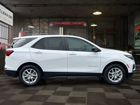 Certified 2024 Chevrolet Equinox LS w/ LS Convenience Package AWD/4WD image 7
