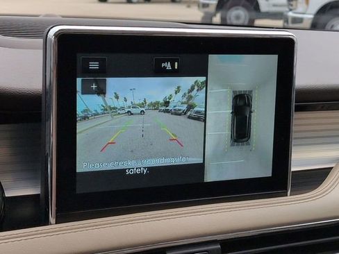 Used 2020 Lincoln Corsair AWD image 18