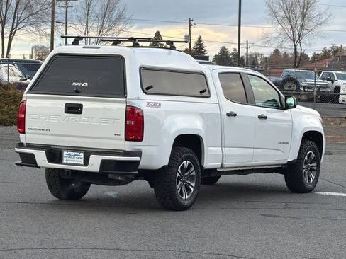 Used 2022 Chevrolet Colorado Z71 image 2