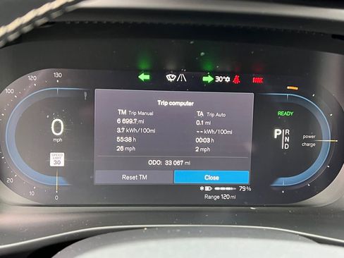 Used 2021 Volvo XC40 P8 Recharge w/ Advanced Package image 25