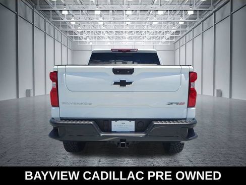 Used 2025 Chevrolet Silverado 1500 ZR2 w/ Technology Package AWD/4WD image 4