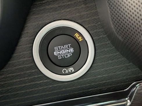 Used 2022 RAM 1500 Limited AWD/4WD image 25