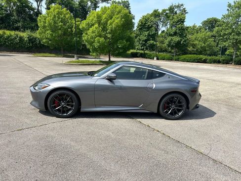 New 2025 Nissan Z Performance w/ Floor Mat Package RWD image 4
