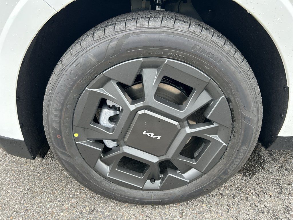 New 2026 Kia Carnival EX FWD image 8