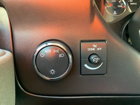Used 2017 Chevrolet Express 3500 LT w/ LT Preferred Equipment Group RWD image 18