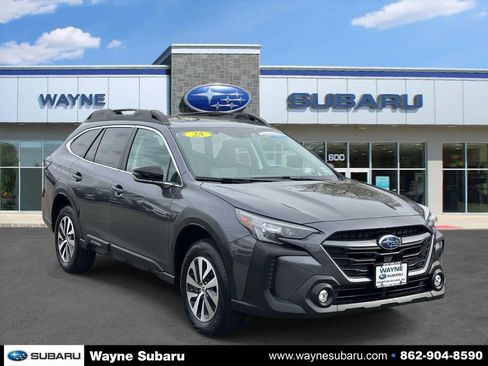 Certified 2025 Subaru Outback Premium image 1