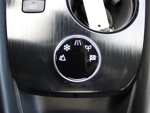 Certified 2023 Nissan Rogue SL image 19