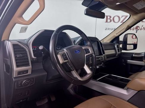 Certified 2022 Ford F350 Lariat w/ Lariat Ultimate Package image 11