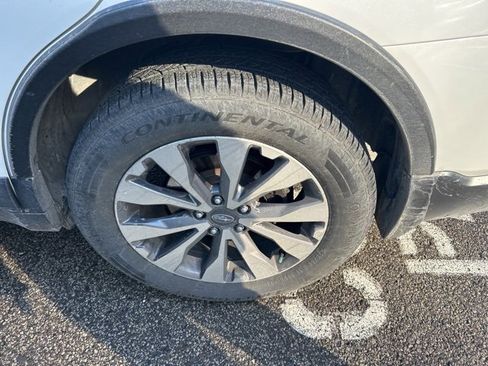 Used 2018 Subaru Outback 3.6R Touring w/ Popular Package #3 image 10