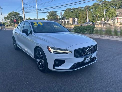 Used 2024 Volvo S60 B5 Plus w/ Climate Package AWD/4WD image 6