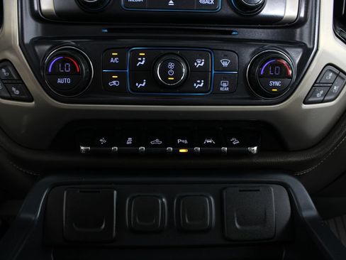 Used 2018 GMC Sierra 1500 Denali AWD/4WD image 6