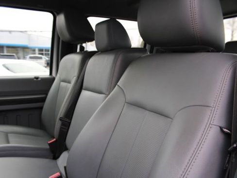 Used 2012 Ford F250 XL w/ Skid Plate Pkg image 19