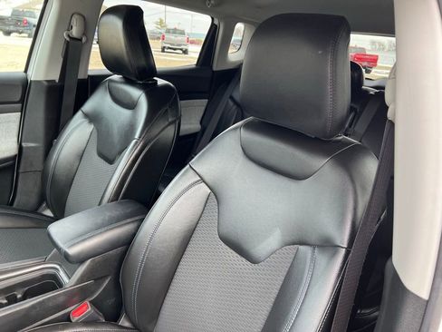 Used 2022 Jeep Compass Latitude image 24