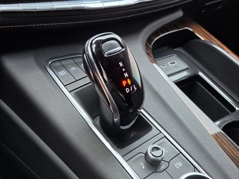 Used 2023 Cadillac Escalade Premium Luxury w/ LPO, Floor Liner Package AWD/4WD image 25