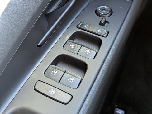 New 2026 Hyundai Elantra SEL Sport image 23