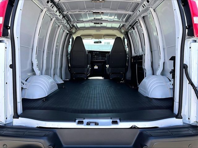 New 2026 Chevrolet Express 2500 w/ Driver Convenience Package RWD image 13