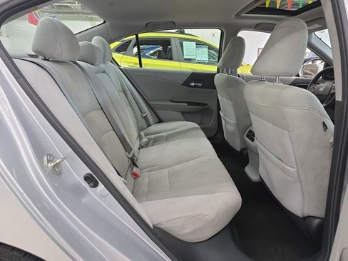 Used 2015 Honda Accord EX image 10