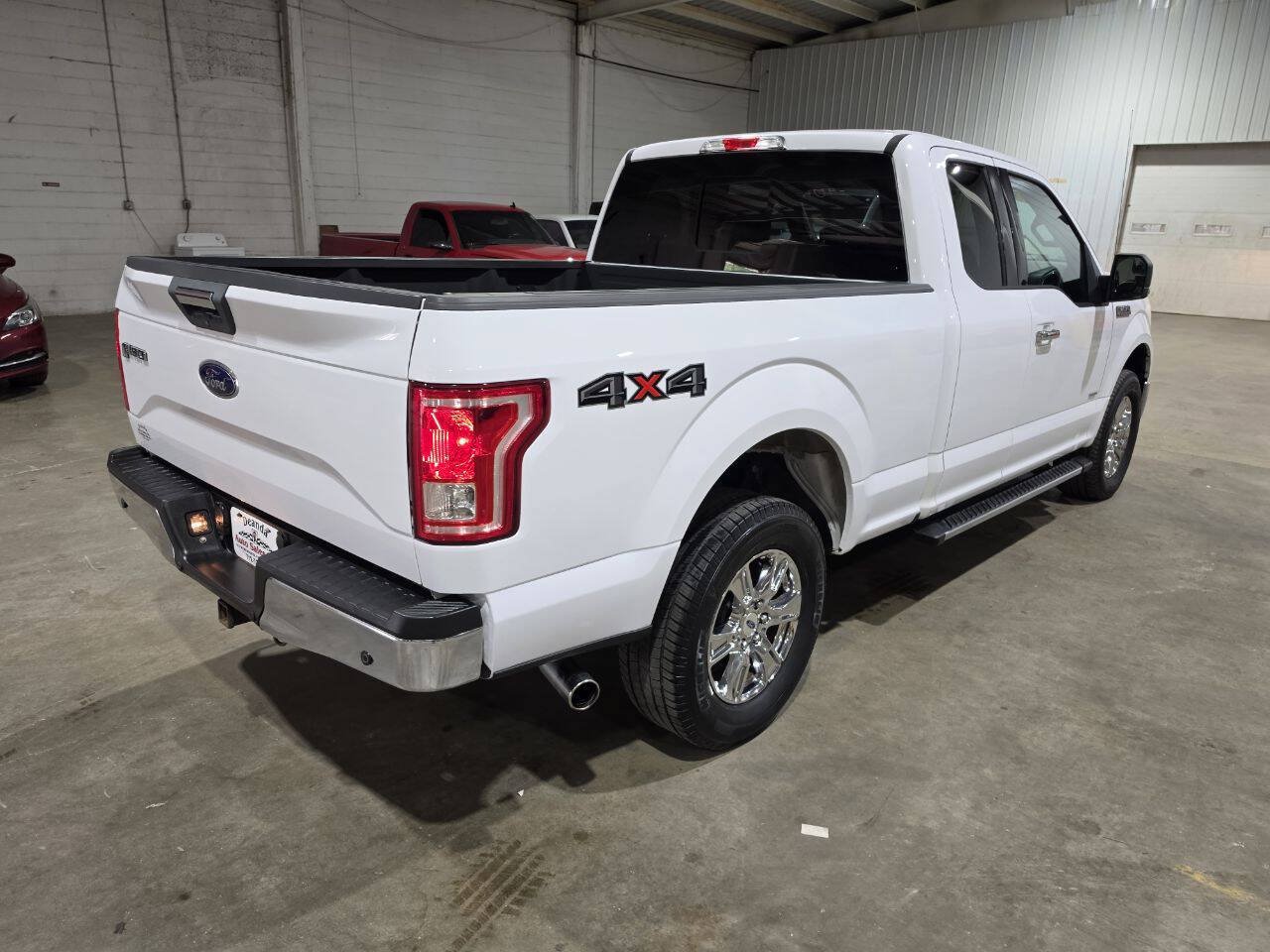 Used 2015 Ford F150 XLT w/ Equipment Group 302A Luxury AWD/4WD image 13
