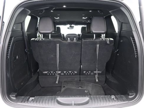 Used 2024 Chrysler Pacifica Limited FWD image 32