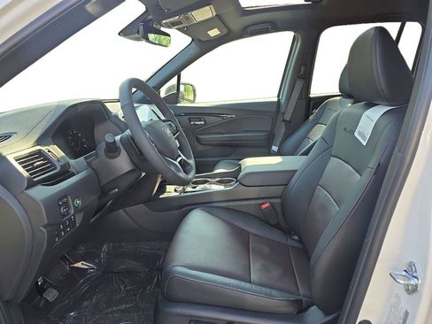 New 2026 Honda Ridgeline Black Edition image 8