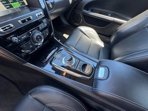 Used 2015 Jaguar XK Coupe image 13