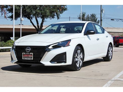 New 2025 Nissan Altima 2.5 S image 2