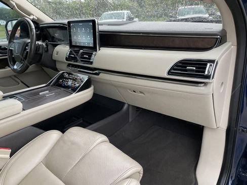 Used 2019 Lincoln Navigator Reserve AWD/4WD image 55