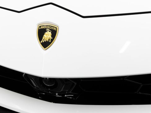 Used 2021 Lamborghini Urus image 7