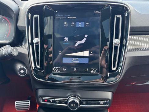 Used 2019 Volvo XC40 T5 R-Design AWD/4WD image 13