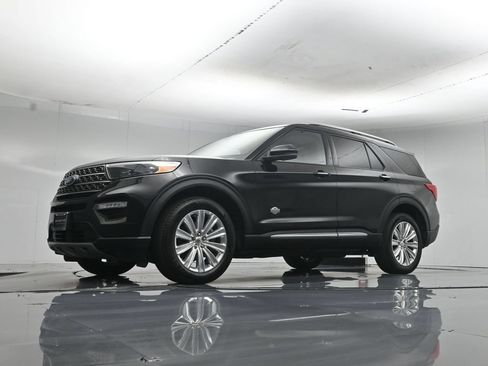 Certified 2023 Ford Explorer King Ranch w/ Technology Package AWD/4WD image 52