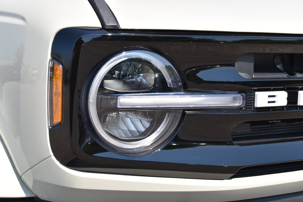 New 2026 Ford Bronco Outer Banks AWD/4WD image 4