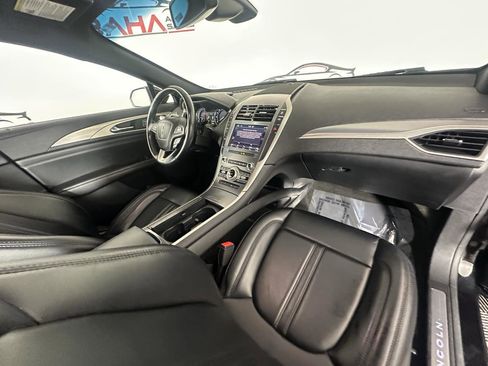 Used 2019 Lincoln MKZ Premiere image 21