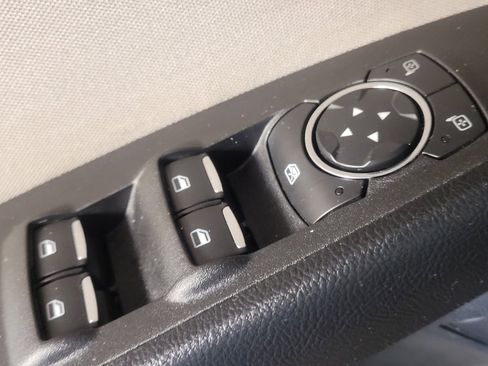 Used 2018 Ford Fusion S image 27