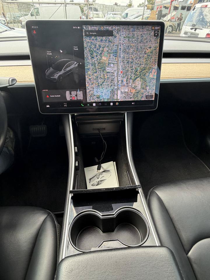 Used 2018 Tesla Model 3 Long Range AWD/4WD image 27