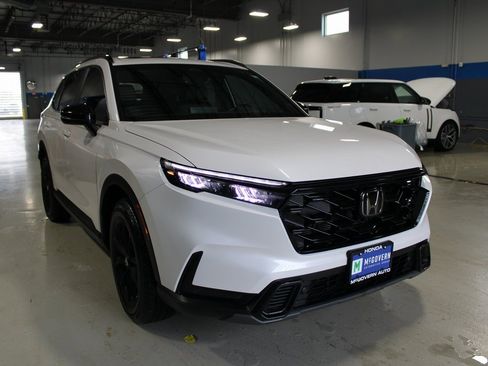 Certified 2025 Honda CR-V Sport-L image 4