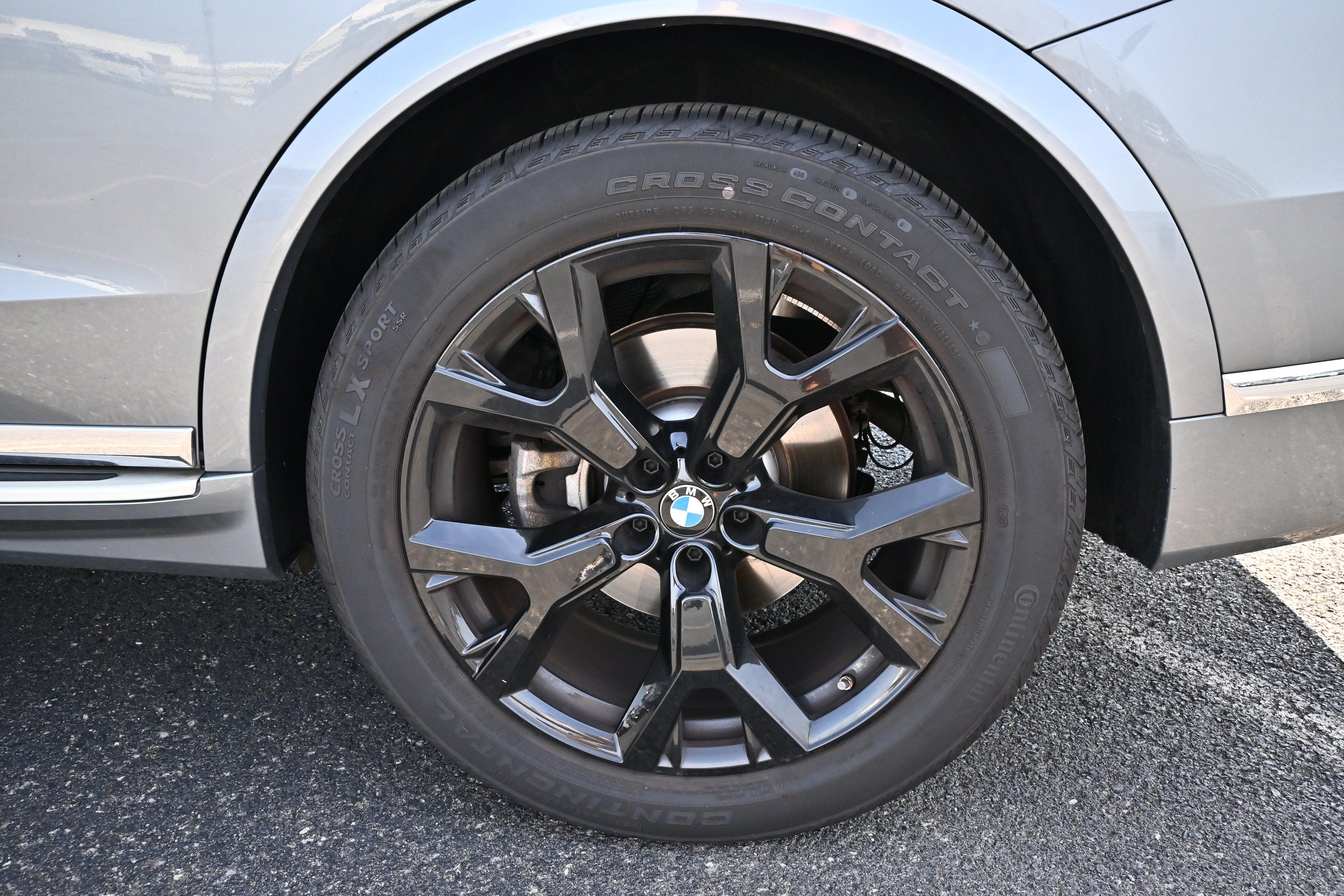 Used 2027 BMW X7 xDrive40i AWD/4WD image 10