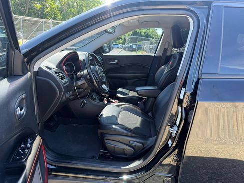 Used 2020 Jeep Compass Trailhawk AWD/4WD image 26