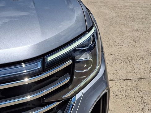 Used 2025 Volkswagen Atlas SE FWD image 9