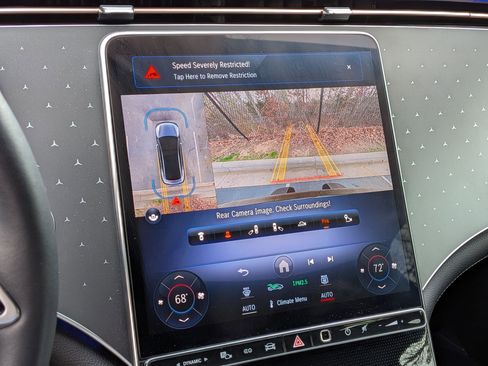 Used 2023 Mercedes-Benz EQE 500 4MATIC Sedan image 21