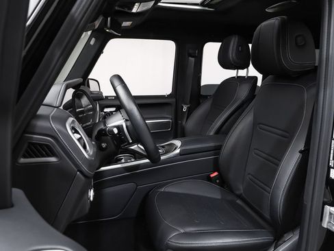 Certified 2025 Mercedes-Benz G 550 image 9