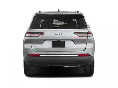Used 2023 Jeep Grand Cherokee L Limited AWD/4WD image 8