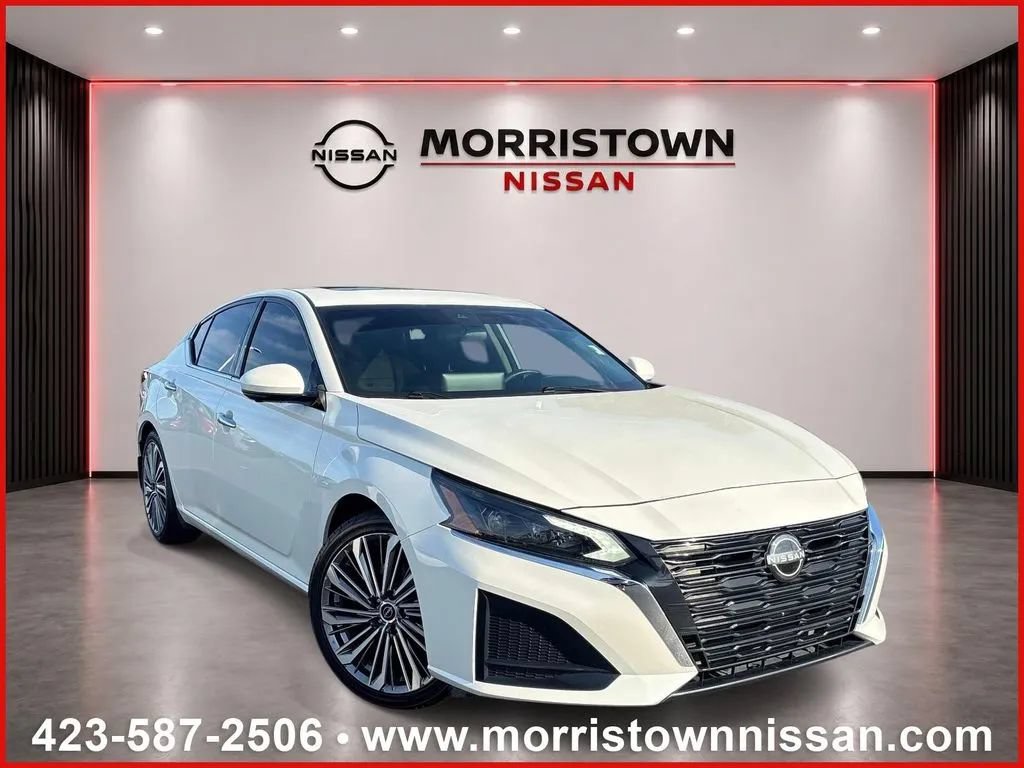 Used 2024 Nissan Altima 2.5 SL FWD image 1