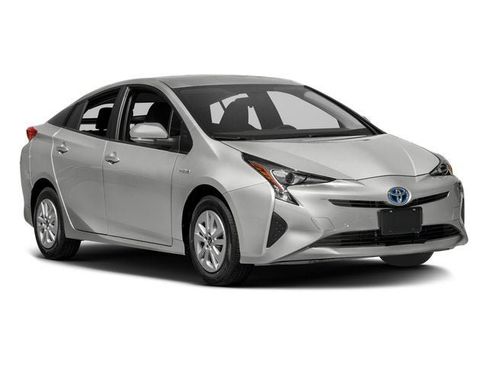 Used 2017 Toyota Prius Four FWD image 6
