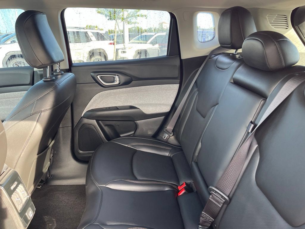 Used 2022 Jeep Compass Latitude AWD/4WD image 21