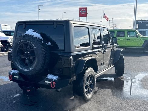 Used 2020 Jeep Wrangler Unlimited Willys image 3