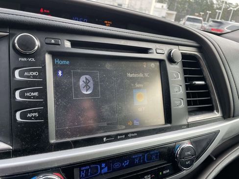 Used 2018 Toyota Highlander Plus image 38