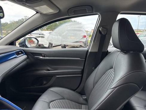 Used 2023 Toyota Camry SE image 25