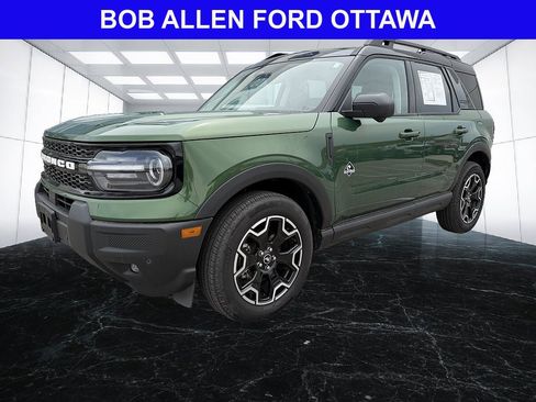 Used 2025 Ford Bronco Sport Outer Banks w/ Outer Banks Tech Package+ AWD/4WD image 1