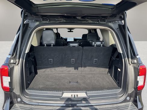 Used 2022 Ford Expedition XLT AWD/4WD image 28